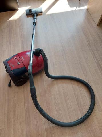 ASPIRATEUR TRAINEAU PHILIPS