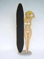 Bikini Girl beeld met menubord 164 cm - met krijtbord