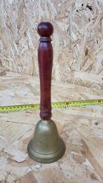 Cloche de table ancienne en laiton, Enlèvement