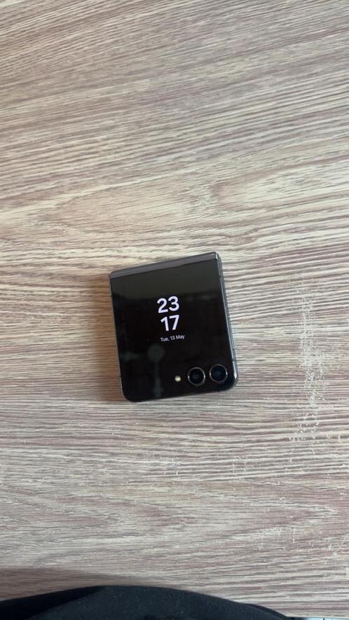 galaxy z flip 5, Telecommunicatie, Mobiele telefoons | Samsung, Zo goed als nieuw, Galaxy Z Flip, Ophalen of Verzenden