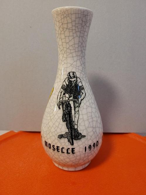 ancien vase en émaux élection miss Meurthe et Moselle 1990, Antiquités & Art, Antiquités | Céramique & Poterie, Enlèvement ou Envoi