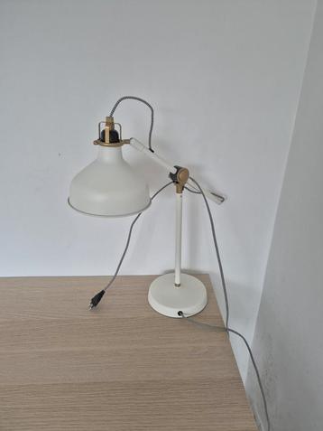 2x Ikea bureaulampen beschikbaar voor biedingen