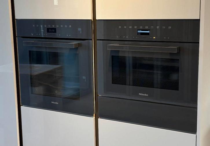 Four Pyro (H7464BP) et Four vapeur combiné (DGC 7440) Miele, Electroménager, Fours, Neuf, Encastré, 60 cm ou plus, 60 cm ou plus