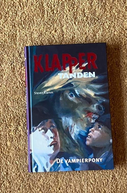 Klappertanden - 10 - De vampierpony, Boeken, Kinderboeken | Jeugd | onder 10 jaar, Zo goed als nieuw, Fictie algemeen, Ophalen of Verzenden