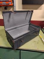 3 vintage metalen geldkisten, Ophalen