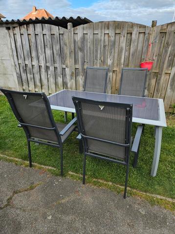 Tuinset aluminium 1 + 4  in goede staat voor 100 euro beschikbaar voor biedingen