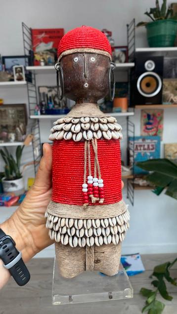 Kameroen Namji pop (39cm) beschikbaar voor biedingen