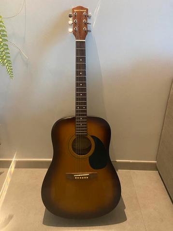 Guitare acoustique Daytone disponible aux enchères