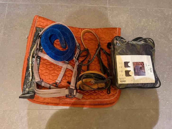 Setje te koop, Dieren en Toebehoren, Paarden en Pony's | Dekens en Dekjes, Ophalen of Verzenden