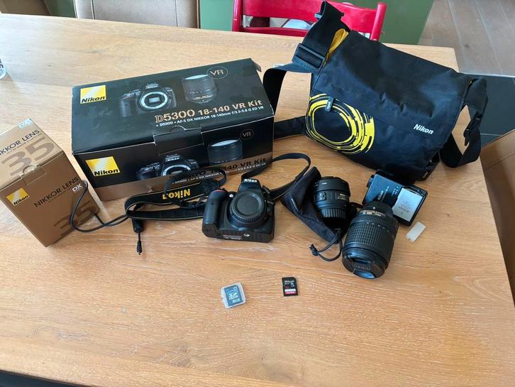 Nikon d5300 met lens 18-140 vr dx, Audio, Tv en Foto, Fotocamera's Digitaal, Gebruikt, Spiegelreflex, Nikon, 4 t/m 7 keer, Ophalen