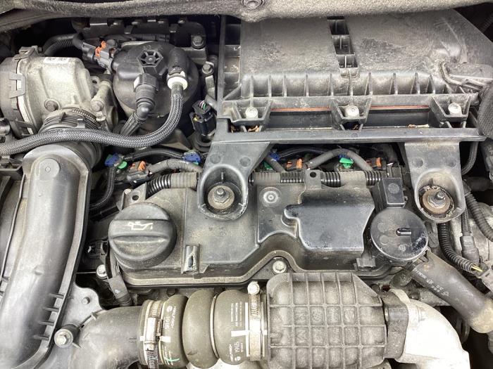 Verstuiver (diesel) van een Peugeot 208, Auto-onderdelen, Brandstofsystemen, Peugeot, Gebruikt, 3 maanden garantie, Ophalen of Verzenden