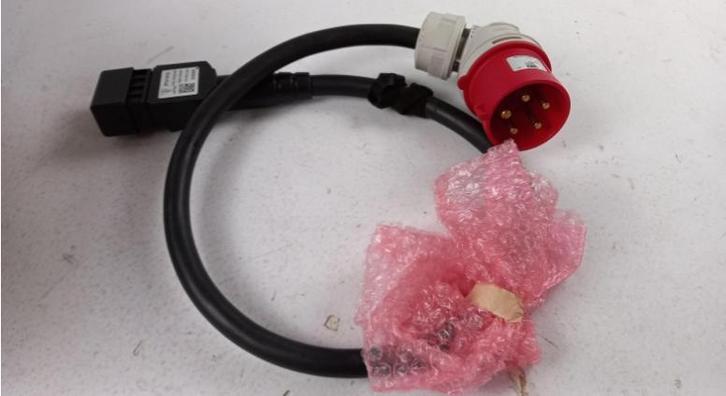 Laadkabel 220 volt voor gebruikt met omvormer Porsche Hybrid, Auto diversen, Laadpalen, Laadkabel
