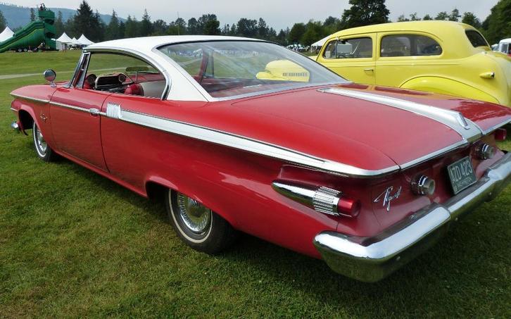 1 achterlicht plymouth fury 1961 belvedere oldtimer usa, Antiek en Kunst, Curiosa en Brocante, Ophalen of Verzenden