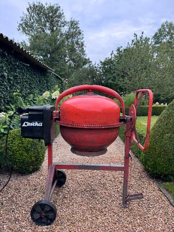 Betonmolen Lescha SM 145 S beschikbaar voor biedingen
