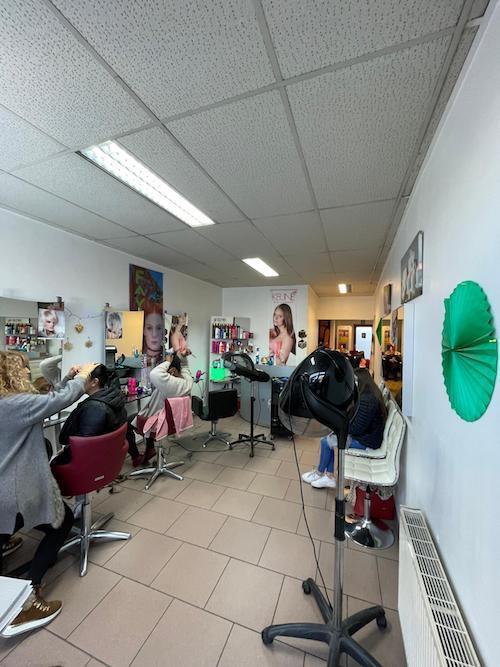 Commerce hyper centre Seraing à VENDRE, Articles professionnels, Articles professionnels Autre, Enlèvement ou Envoi