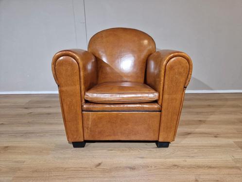 Fauteuil club vintage en cuir de mouton - Marron, Maison & Meubles, Chaises, Comme neuf, Une, Cuir, Brun, Enlèvement ou Envoi