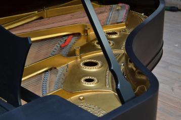 Steinway And Sons modèle A disponible aux enchères