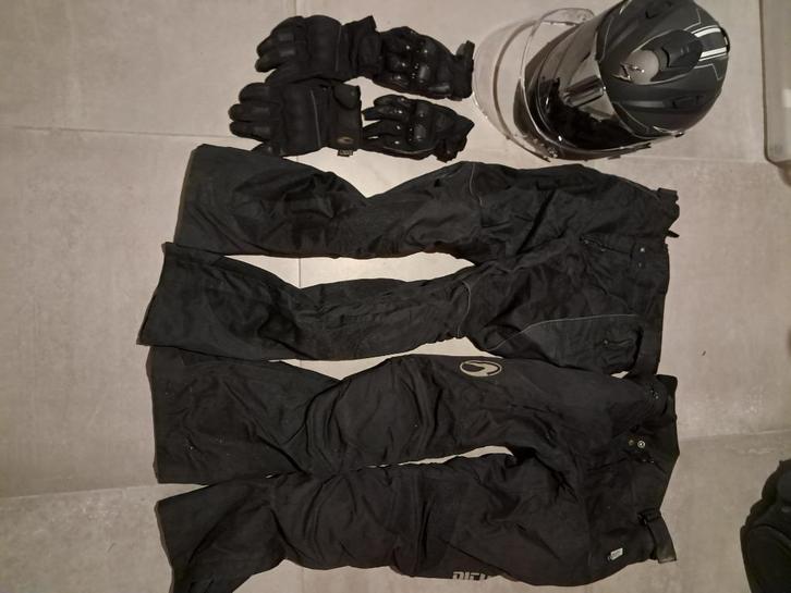 Motor outfit, Motos, Vêtements | Vêtements de moto, Gants, Hommes, Enlèvement