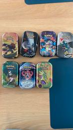 Pokemon tins met kaarten €6/stuk, Hobby en Vrije tijd, Ophalen of Verzenden, Zo goed als nieuw
