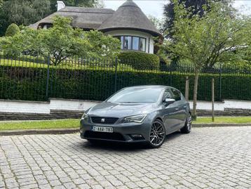 Seat leon led/navi/bbs disponible aux enchères