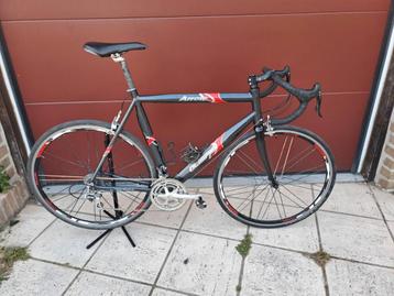Olimpia Arrow carbonlook racefiets voor de grotere medemens. beschikbaar voor biedingen