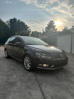 VW PASSAT 1.8 TSI - UIT VOORRAAD - NAVI - CLIMA -, Auto's, Volkswagen, Euro 5, Zwart, Blauw, Alcantara