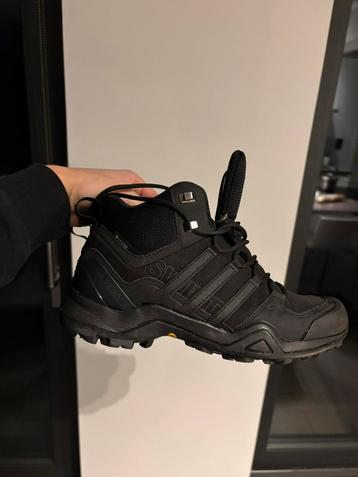 Adidas Terrex 40 als nieuw beschikbaar voor biedingen