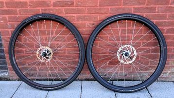 GRAVELWIELEN AXIS / SPECIALIZED beschikbaar voor biedingen