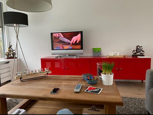 Kasten Rood van Ikea in nette staat. 2 stuks 1 koop, Huis en Inrichting, Kasten | Kleerkasten, Gebruikt, Metaal, Ophalen