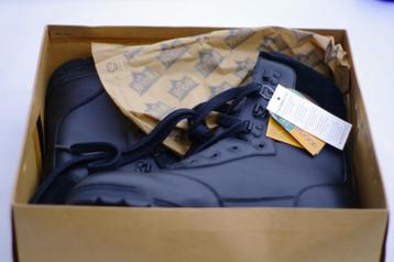 Bottines de marque MAGNUM - HI-TEC beschikbaar voor biedingen