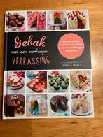 Gebak met een verborgen verassing kookboek, bakken, taarten, Boeken, Ophalen, Gelezen, Taart, Gebak en Desserts