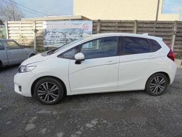 Honda Jazz 1.3i-VTEC Elegance CVT + navi ENZ (bj 2017) beschikbaar voor biedingen