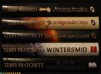 De boeken over Schijfwereld - Terry Pratchett - 5x, Boeken, Fantasy, Gelezen, Ophalen of Verzenden