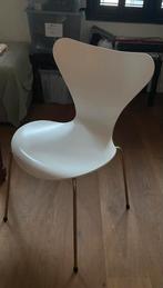 8st Vlinderstoel jacobsen Fritz Hansen, wit beits met nerven, Huis en Inrichting, Stoelen, Ophalen, Zo goed als nieuw, Wit