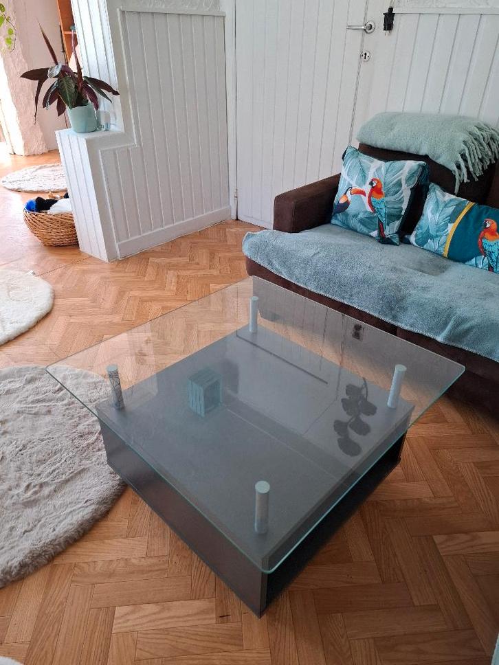 Table de salon à roulettes IKEA, Maison & Meubles, Tables | Tables de salon, Utilisé, 50 à 75 cm, 50 à 100 cm, 50 à 100 cm, Carré