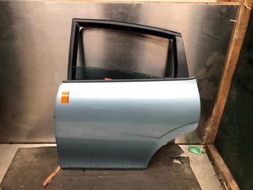 Portier 4Deurs links-achter van een Seat Leon (LW5T) beschikbaar voor biedingen