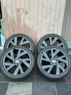 Bergamo 18p golf 8 velgen, Ophalen, 18 inch, Banden en Velgen, 225 mm
