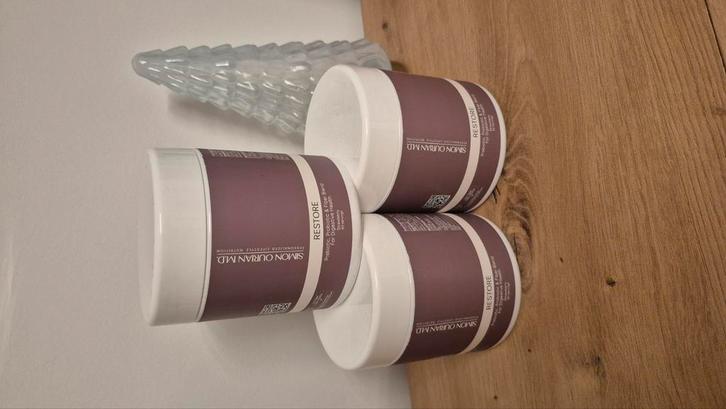 Simon ourian produits, Bijoux, Sacs & Beauté, Beauté | Soins du visage, Comme neuf, Enlèvement ou Envoi