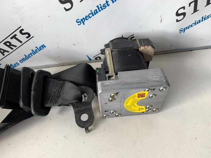 Veiligheidsgordel rechts-voor van een Mercedes C-Klasse, Auto-onderdelen, Interieur en Bekleding, Mercedes-Benz, Gebruikt, 3 maanden garantie
