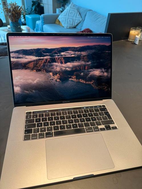 MacBook Pro 16 inch/december 2019, Computers en Software, Apple Macbooks, Zo goed als nieuw, MacBook Pro, 16 inch, 512 GB, 16 GB