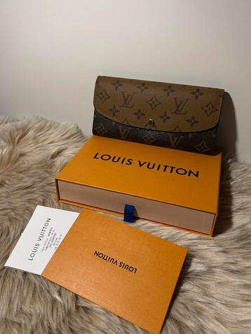 LV emilie wallet beschikbaar voor biedingen
