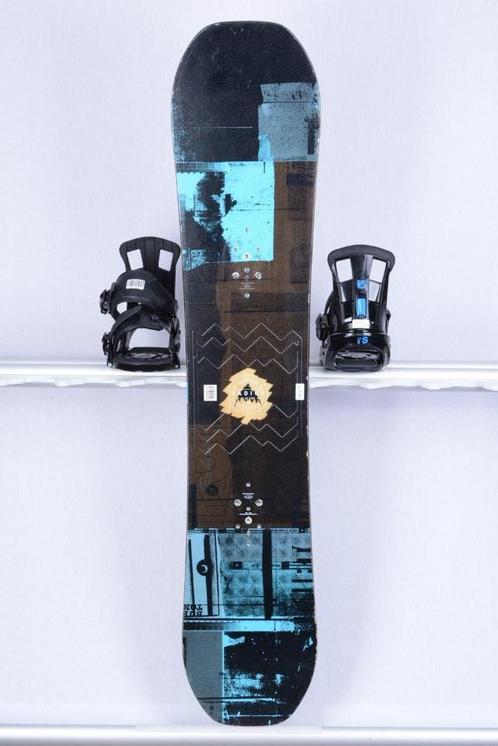 140 cm snowboard BURTON RADIUS, black/blue, woodcore, FLAT, Sport en Fitness, Snowboarden, Gebruikt, Board, Verzenden
