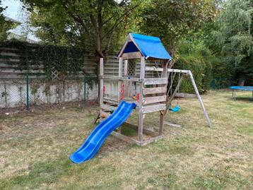 Speeltoestel buiten beschikbaar voor biedingen