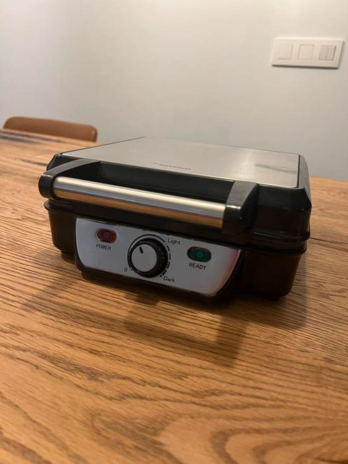 Wafelijzer merk Bestron voor 4 wafels, Elektronische apparatuur, Wafelijzers, Zo goed als nieuw, Ophalen of Verzenden