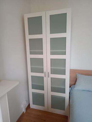 Ikea kast pax beschikbaar voor biedingen