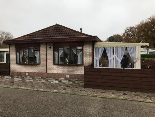 Luxe chalet 86 m² te koop. direct beschikbaar, scherpe prijs, Caravans en Kamperen, Stacaravans, tot en met 5, Ophalen
