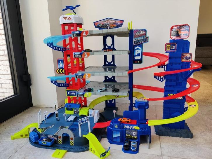 Majorette - super chase center autogarage, Kinderen en Baby's, Speelgoed | Racebanen, Gebruikt, Racebaan, Handmatig, Overige merken
