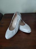 mooie schoenen Wide Fith softwaves groot 37, Wit, Zo goed als nieuw, Ballerina's, Ophalen of Verzenden