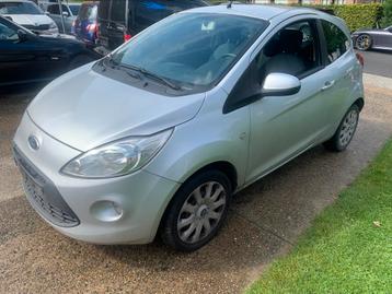 Ford Ka 2013 1.2i essence Airco euro 5 EMBRAYAGE  à prévoir