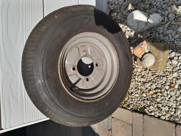 Campingcar banden  beschikbaar voor biedingen